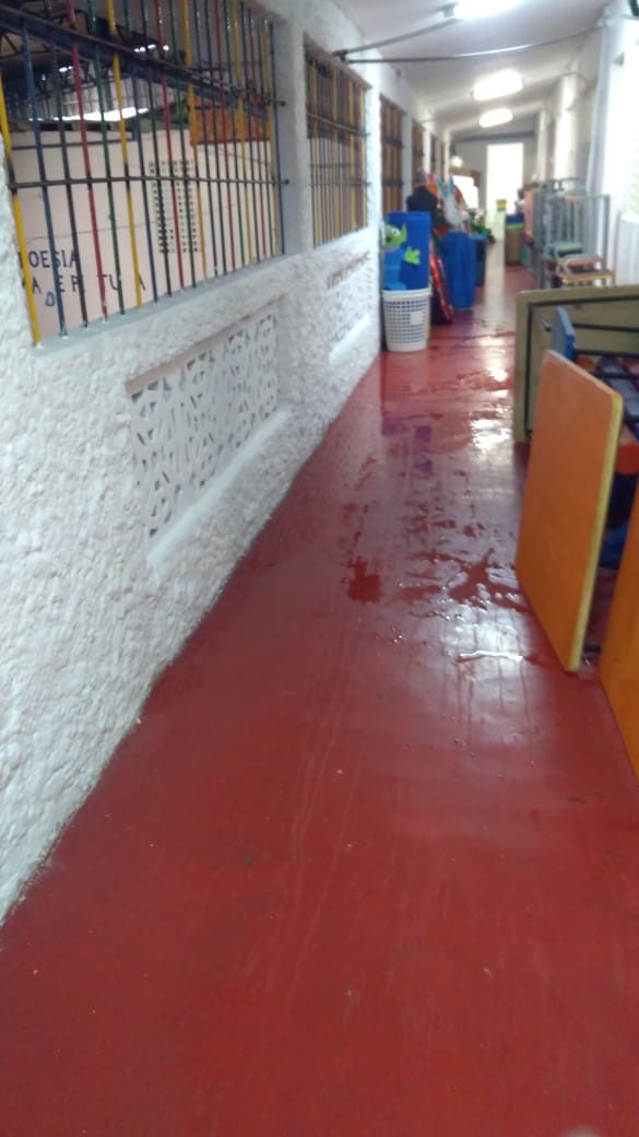 DINHEIRO PELO RALO : Após reforma milionária, creche da Assembleia Legislativa não aguenta primeira chuva, e início do ano letivo é cancelado para segurança das crianças