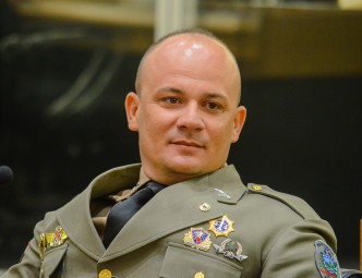 PEC 10 – Escolha de Comandante Geral da PM, do Bombeiro, e de Delegado Geral, poderá ser por lista tríplice a partir da indicação de cada categoria