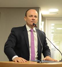 “Ao ver o voto do juiz federal Sérgio Murilo na Aije do Empreender, me fez lembrar Sérgio Moro combatendo a corrupção em nosso país”, diz deputado Cabo Gilberto