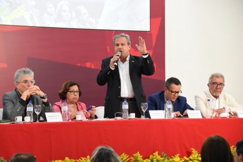 Após “intervenção” no diretório da Paraíba, PSB expulsa deputado e suspende funções partidárias de 9 que votaram pela reforma da Previdência