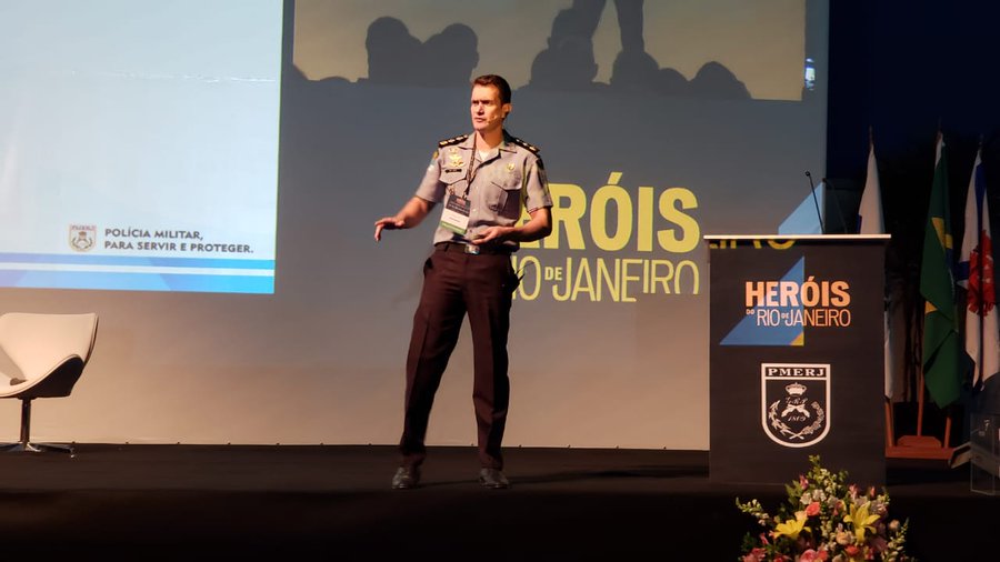 Clube dos Oficiais promove Workshop “Vitimização Policial” com palestra do Major Leonardo Novo da PM do RJ, autor do livro “Direito Operacional”, nesta terça-feira
