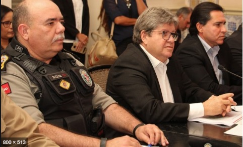 Governador e comandante geral não se pronunciam sobre caso do “espião da P2 da PM” em atividade suspeita no gabinete do secretário de Segurança