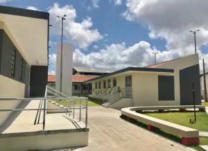 Cartaxo entrega Cantro Cultural Jackson do Pandeiro, com praça, ginásio de esportes, biblioteca, sala multimídia e Cras, no Vale das Palmeiras, Cristo