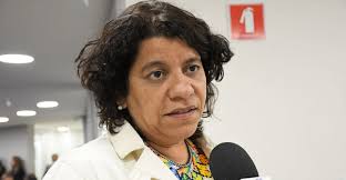 Governador exonera irmã da deputada Estela, secretária da Mulher e Diversidade, e indicações da parlamentar no Governo