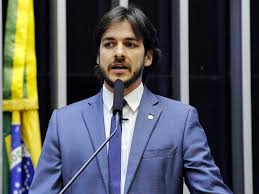 “Um país indecente que só sabe prender gente pobre”, desabafou deputado Pedro Cunha Lima sobre julgamento no STJ que mantém Ricardo Coutinho solto