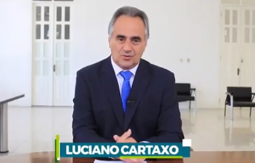VÍDEO – Cartaxo anuncia fechamento de shoppings, funcionamento do comércio das 9h às 15h, restaurantes populares atenderão com marmitas, e servirão alimentação aos moradores de rua na Capital