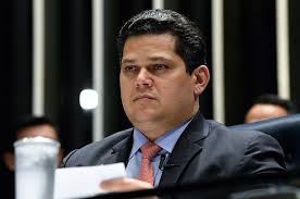 Presidente do Senado Davi Alcolumbre testa positivo para o coronavírus e está em isolamento domiciliar