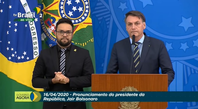 AO VIVO – Presidente Bolsonaro fala sobre enfrentamento ao coronavírus e novo ministro da saúde