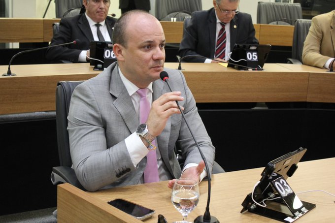 Deputado Cabo Gilberto justifica voto contra a decreto de calamidade em 164 cidades na Paraíba : “90% das cidades não registram um caso sequer de coronavírus. Não podemos afrouxar as normas , principalmente em ano de eleição”