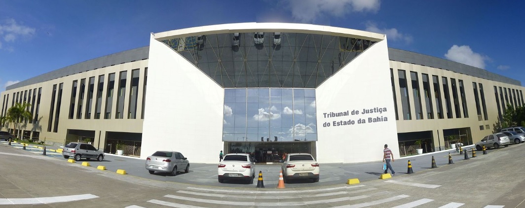 PGR denuncia desembargadora do TJ/BA e filho por venda de decisões judiciais, organização criminosa e lavagem de dinheiro