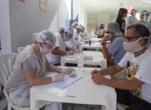 PROTEÇÃO EM MANGABEIRA – Testes rápidos, distribuição de máscaras, desinfecção de área pública, orientação e conscientização para proteger população da covid-19