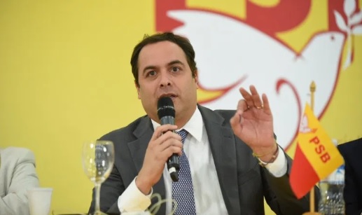 Deputado diz que Governo de Pernambuco determinou uso da cloroquina para a população só em casos graves, e quer saber se governador com covid-19 está seguindo o mesmo protocolo