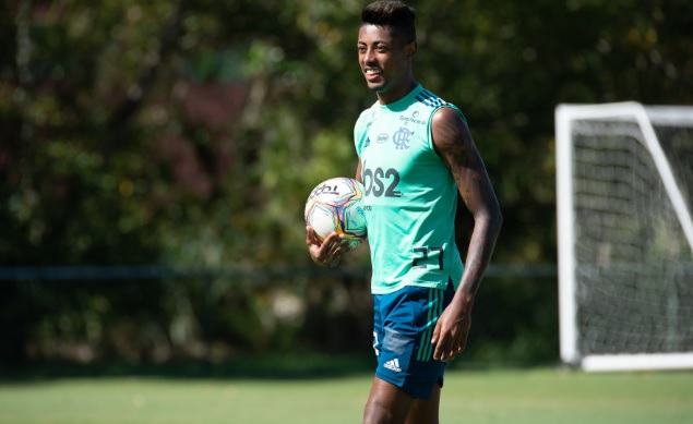 A VOLTA DO FUTEBOL – Flamengo terá força máxima contra o Bangu nesta quinta-feira, no Maracanã, em jogo sem torcida