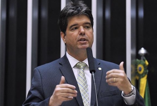 Câmara Federal aprova projeto de Ruy Carneiro que garante atendimento virtual por fisioterapeutas e terapeutas durante pandemia