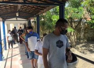 Feiras livres de Mangabeira VIII e Rangel retornaram nesta sexta-feira após testes e vacinas nos feirantes por equipes da Prefeitura de João Pessoa