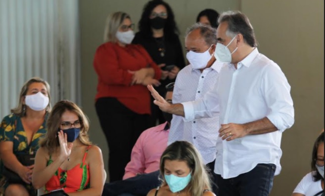 RECONHECIMENTO AOS DOCENTES – Luciano Cartaxo homenageia professores das 20 escolas com as melhoras notas no IDEB em João Pessoa