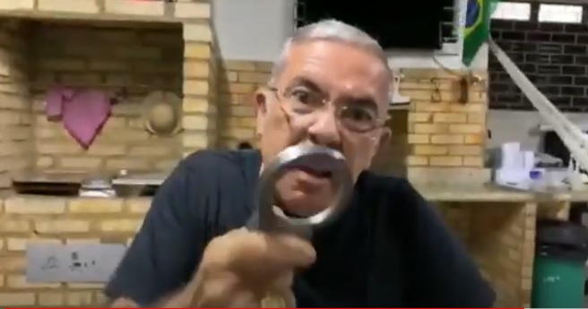 VEJA VÍDEO – Coronel Kelson critica Ricardo Coutinho : “Vá embora rapaz, saia daqui, vá pra outro lugar, dê chance as pessoas honestas administrarem nossa cidade”