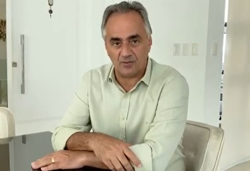 VEJA VÍDEO – Luciano Cartaxo anuncia pagamento do 14º salário a todos os profissionais da Educação no próximo dia 15, beneficiando mais de 9 mil trabalhadores, e investimento de R$ 13 milhões