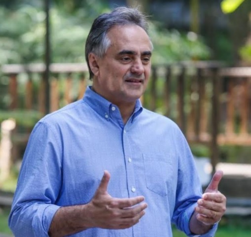LUCIANO CARTAXO : “Novo gestor vai receber a cidade pronta para o futuro, com pagamentos de fornecedores em dia, diversas obras em andamento, programas funcionando e com recursos em caixa”