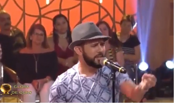 VÍDEO – O poeta que encantou o Brasil, Bráulio Bessa, recitando linda poesia sobre o real sentido do Natal, o nascimento de Cristo