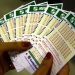 Mega-Sena acumulada deve pagar R$ 50 milhões e apostas podem ser feitas até às 19h