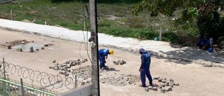 Obra de calçamento em Cabedelo precisa de reparos 6 meses após inaugurada