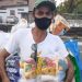 VEJA VÍDEO- Catador de recicláveis é surpreendido com cestas básicas do Intrometidos