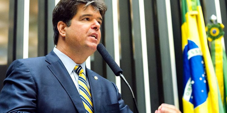 Ruy cobra agilidade na liberação de recursos da lei Aldir Blanc ao setor cultural