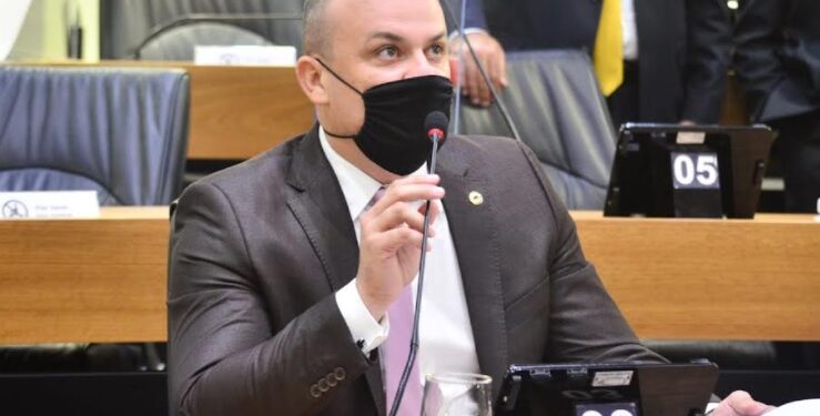 Máquina de confundir opiniões e atacar adversários mira Cabo Gilberto – por Marcelo José