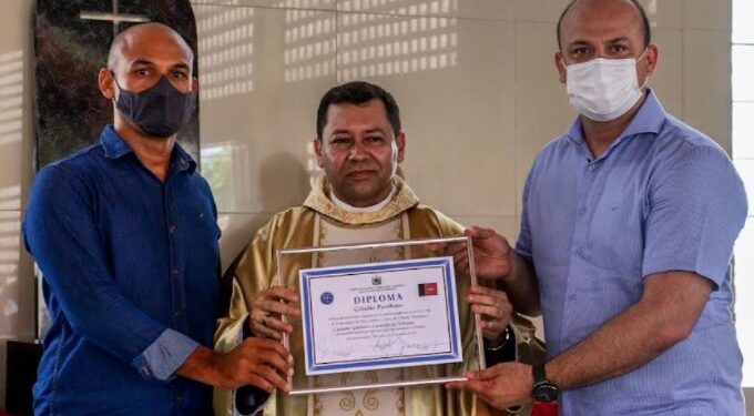 VÍDEO-  Padre Luciano, da prisão ilegal ao justo título de cidadão paraibano