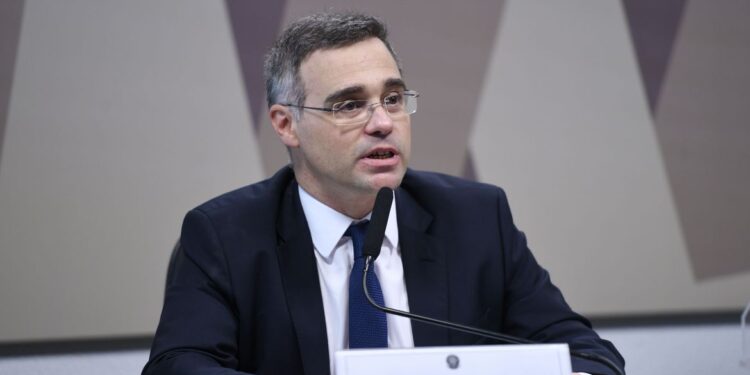 Um passo para um homem e um salto para os evangélicos ! – por Renato Cunha Lima Filho