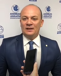 VÍDEO- Deputado denuncia manobra do Governo para votar projetos às pressas, sem análise apurada
