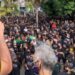 VEJA VÍDEO- PMs concentram na Praça dos Três Poderes e seguirão a Granja do Governador