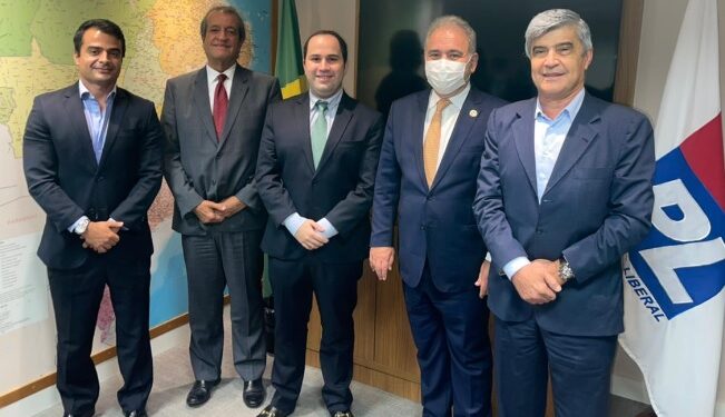 Filho do ministro da Saúde se filia ao PL e disputará vaga à Câmara Federal pela Paraíba