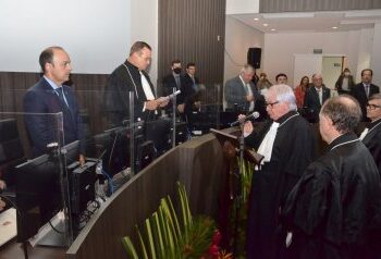 Empossado desembargador Marcos William, “um juiz sério, probo, equilibrado e independente”