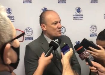 VÍDEO- Deputado Cabo Gilberto lamenta postura de entrevistadores da Globo com Bolsonaro, “sarcasmo”