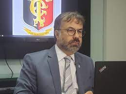 Conselheiro lembra Calvário e TCE suspende contratos de R$ 61 milhões de Bayeux com organização social