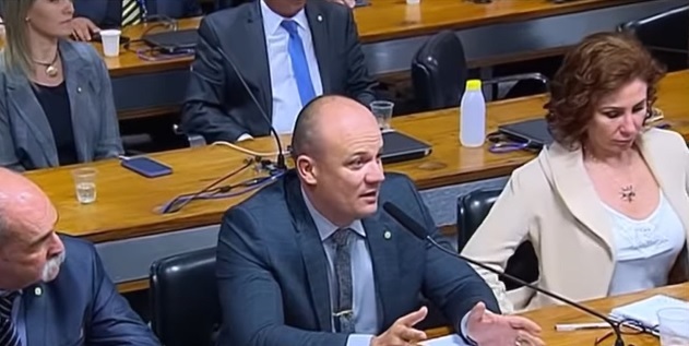 No Senado, deputado Cabo Gilberto defende saída de Rodrigo Pacheco e prisão de Alexandre de Moraes