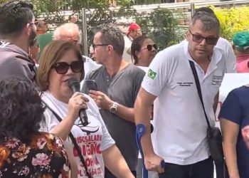 VÍDEO- ATO DOS SERVIDORES- “É inadmissível um profissional de saúde receber R$ 40 de insalubridade”