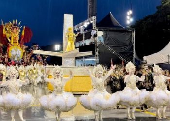 Dragões da Real faz desfile encantador exaltando belezas naturais e riqueza cultural de João Pessoa