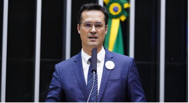 ARMAÇÃO DE MORO- “Esse homem não está à altura do cargo de presidente”, declara Deltan Dallagnol
