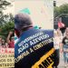 VEJA IMAGENS- Categorias de servidores públicos vão às ruas na Paraíba em protesto por reajuste