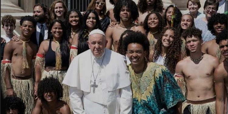 Jovens artistas da Paraíba se apresentam no Festival de Cannes, na França, e para o Papa, no Vaticano