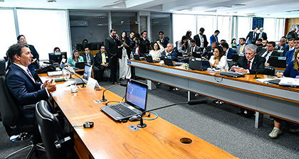 Ministro do STF suspende descredenciamento de fotógrafo da EBC na cobertura da CPMI de 8 de janeiro