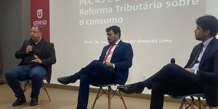 Diretor do Sindifisco-PB participa de debate no Uniesp sobre impacto da reforma tributária