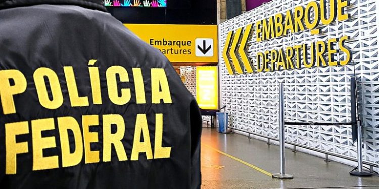 OPERAÇÃO PF- Homem confessa ter engolido cápsulas de cocaína e levaria droga do Brasil para a França