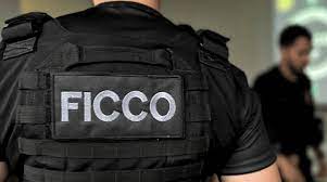Operação cumpre mandado na casa de homem assassinado em estacionamento do Shopping em João Pessoa
