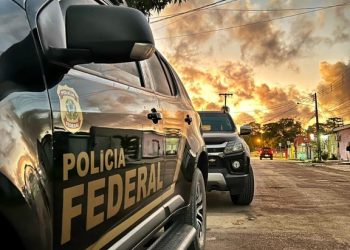 Operação da PF cumpre cinco mandados e  investiga ameaças contra o presidente nacional do União Brasil
