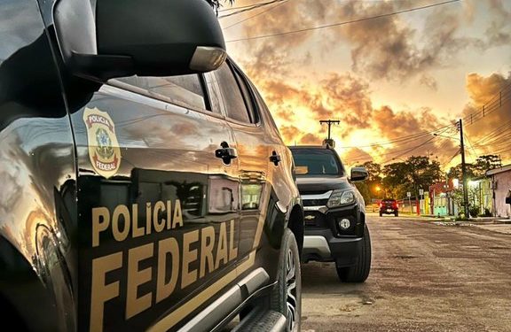 Operação da PF cumpre cinco mandados e  investiga ameaças contra o presidente nacional do União Brasil