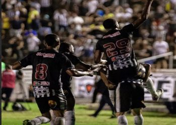 Invicto com 7 vitórias e 3 empates, BotafogoPB vence Aparecidense por 4 x 3 e é líder isolado na Série C